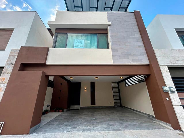 Casa totalmente equipada en Venta en Alina Residencial, Satiago, N.L.